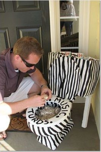 2007-0916-zehbra_toilet_007.jpg